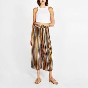 Bershka Pleated Multi-colored Culottes Size M